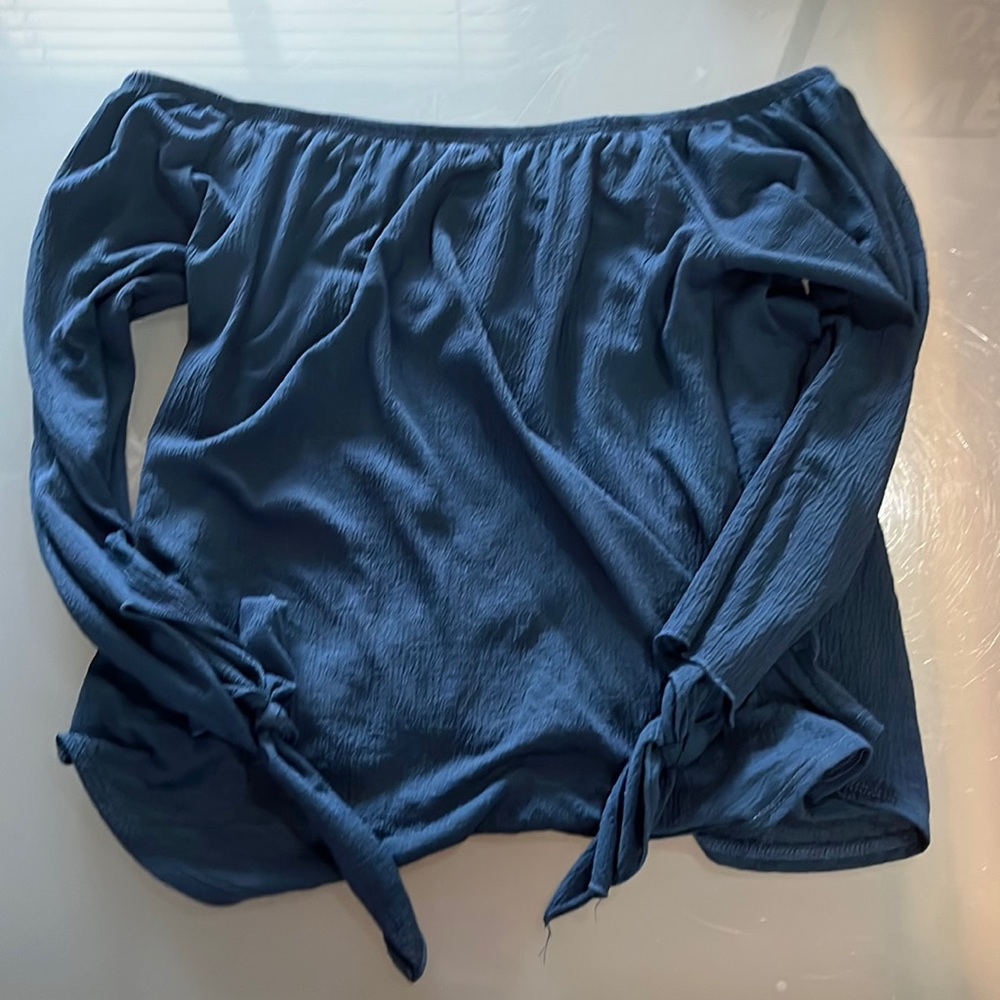 Off the Shoulder Blouse; size small